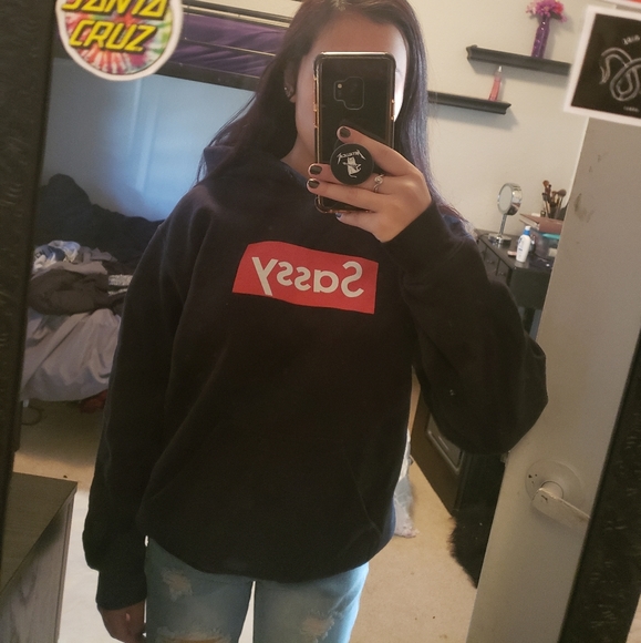 Rue21 sweatshirt - Picture 5 of 6